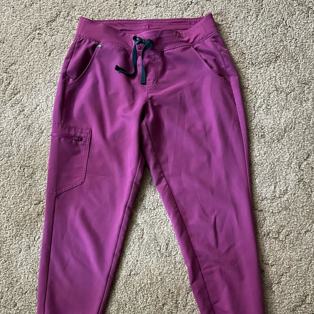 Figs Zamora joggers medium Bright Fuchsia
